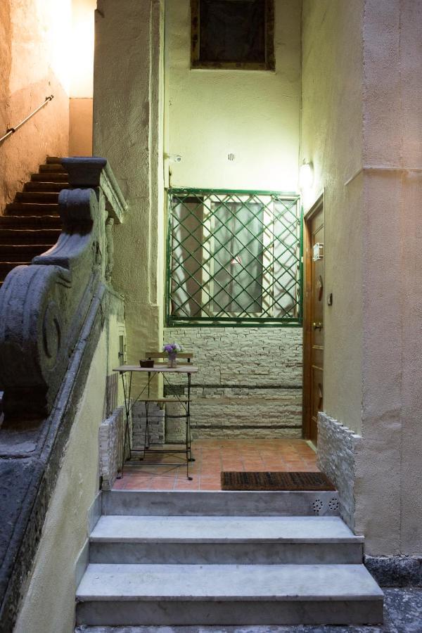 Gradoni Chiaia Holiday Homes Napoli Eksteriør billede